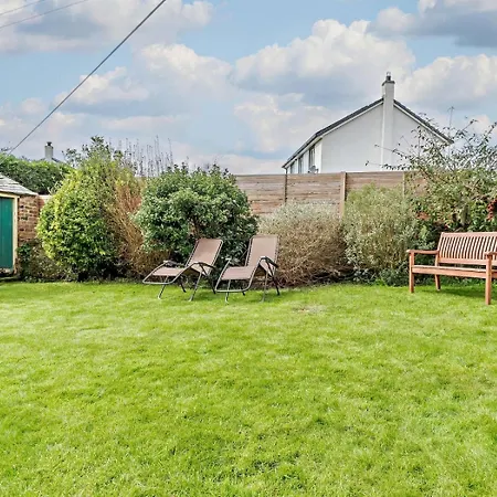 3 Bed In 90050 * Haile