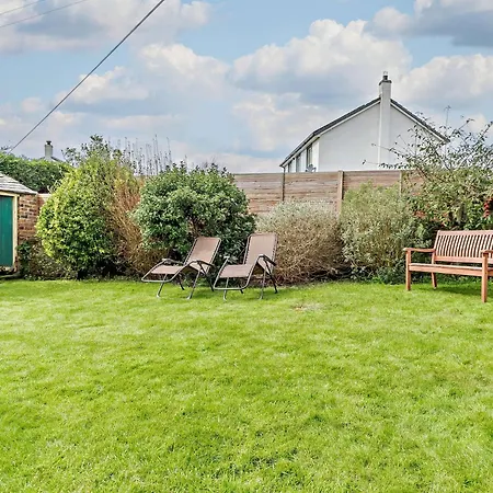 3 Bed In 90050 Haile