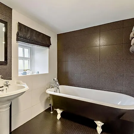 3 Bed In 90050 Vakantiehuis Haile